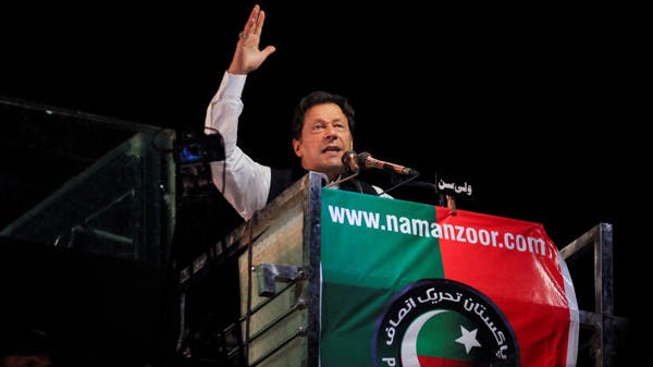 خان يعلن عن مسيرة من لاهور للعاصمة للمطالبة بانتخابات مبكرة