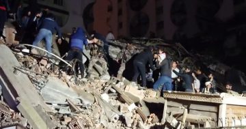 تركيا تعلن الحداد لمدة 7 أيام..ومخاوف من ارتفاع حصيلة الزلزال إلى 8 أضعاف . الجمال نيوز