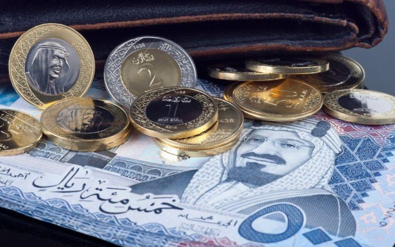 الريال السعودي بـ 8.22.. أسعار العملات اليوم الثلاثاء 14 مارس 2023