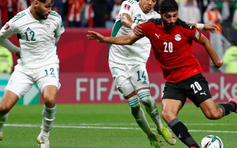 الإمارات منعت رفع أعلام فلسطين في مباراة لكرة القدم . الجمال نيوز